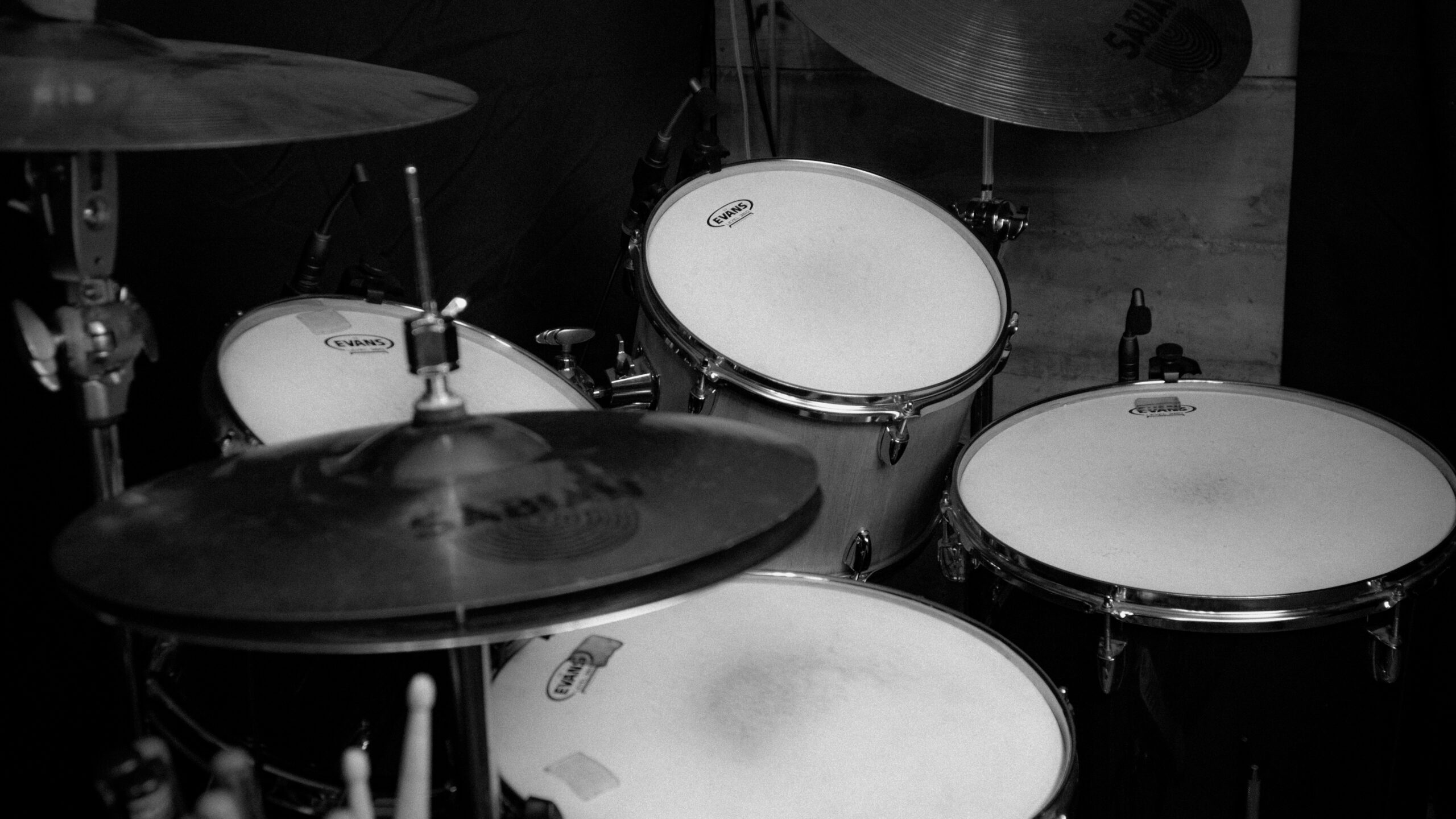 Lorenzos Drums V1 – PianobookLorenzos Drums V1 – Pianobook  